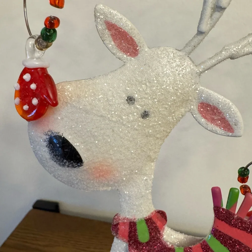 Pier 1 White and Green Holiday Reindeer wine glass ornaments Decor. GUC
